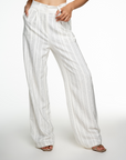 WHITE STRAIGHT-LEG PANTS